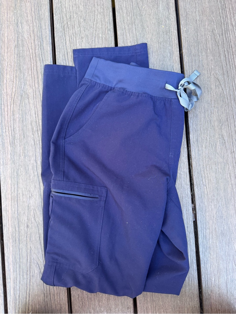 FIGS navy Drawstring Cargo Joggers